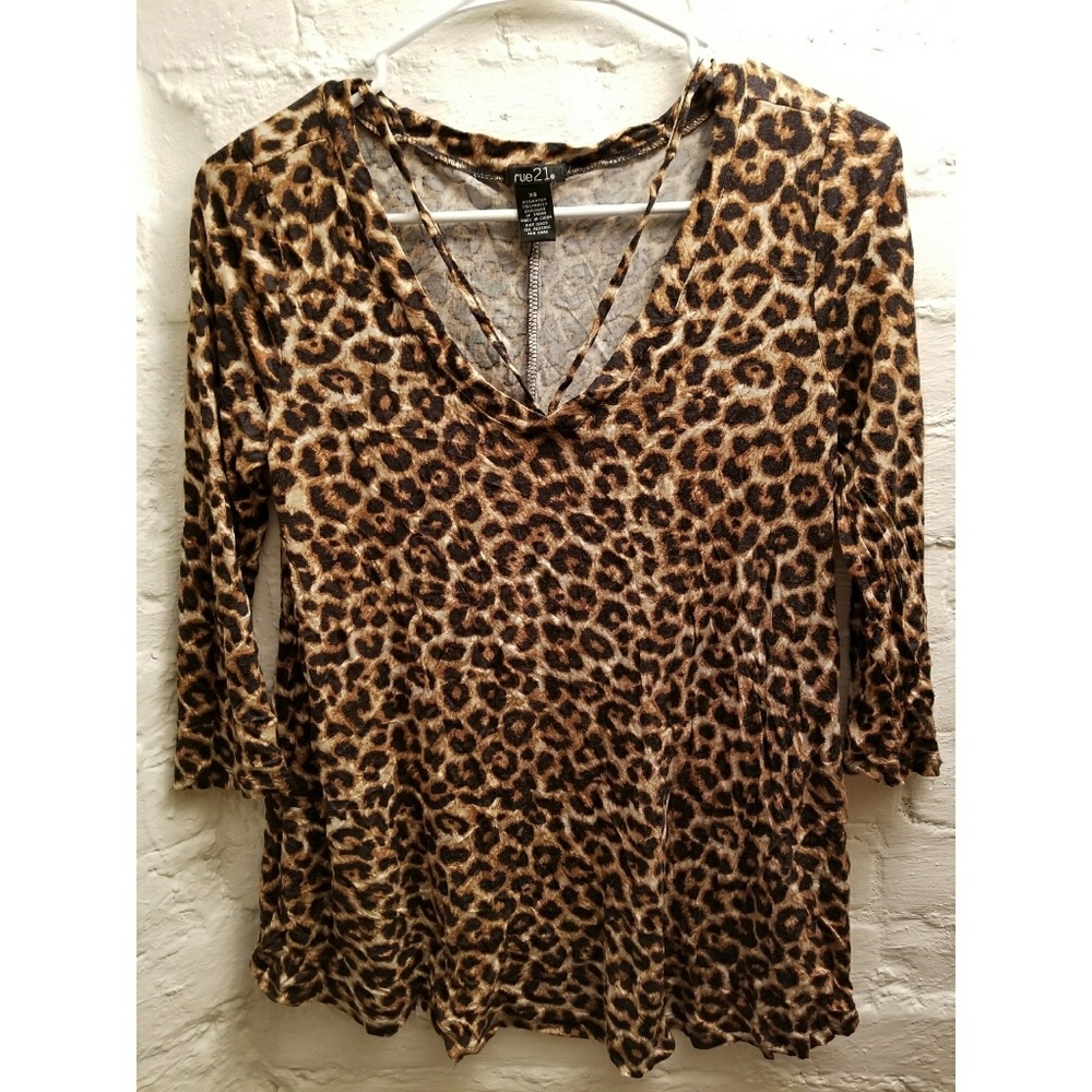 Rue21 Cheetah Print Shirt